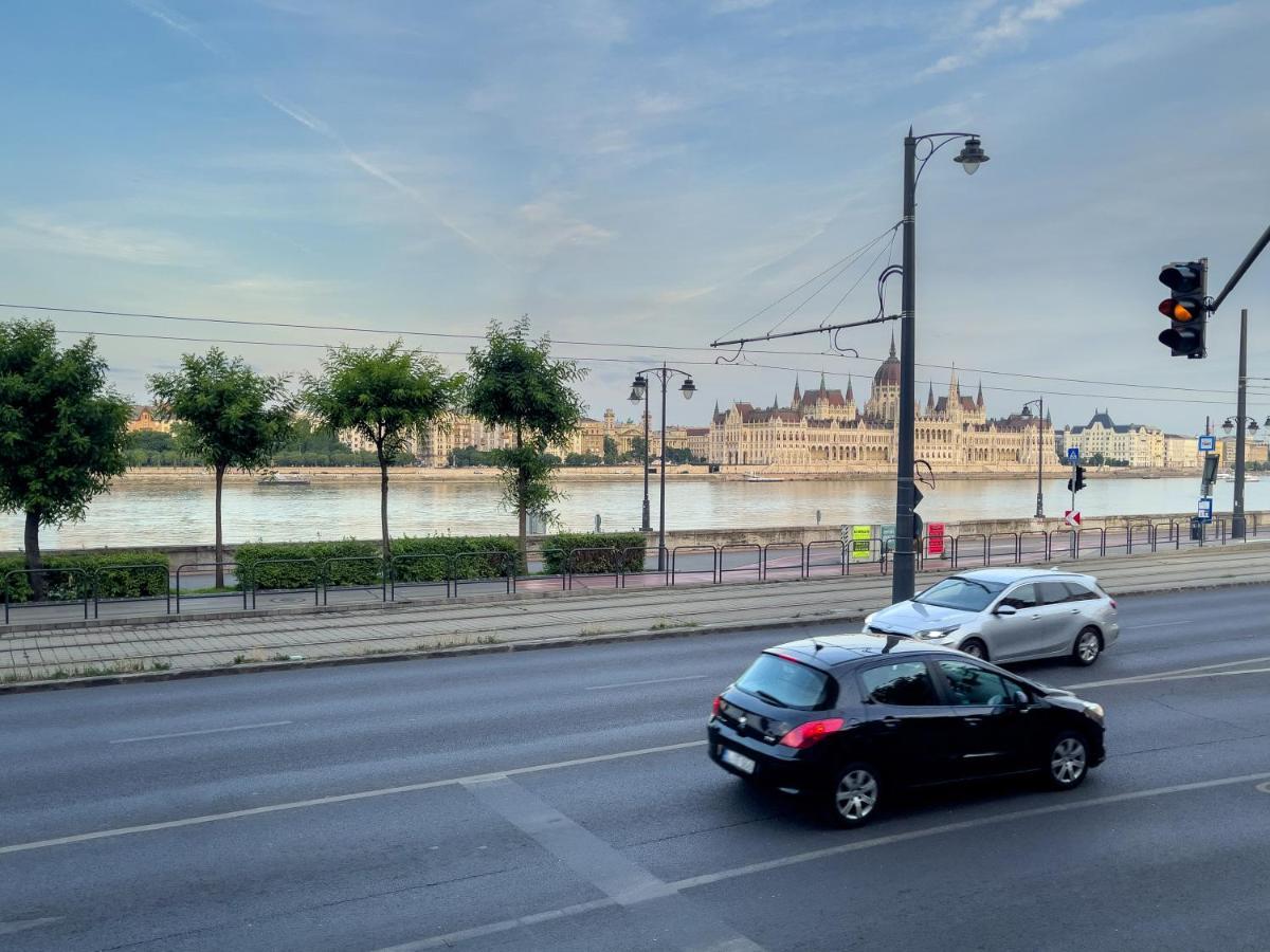 Luxury Riverside Panorama Apartment Budapest Eksteriør billede