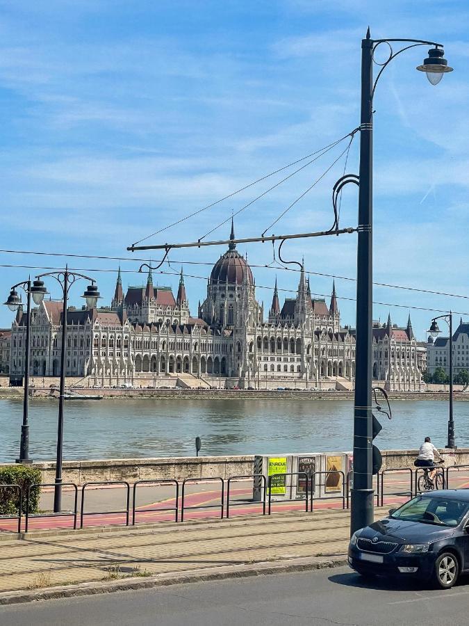 Luxury Riverside Panorama Apartment Budapest Eksteriør billede